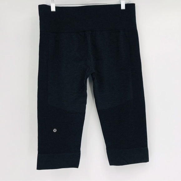 Lululemon Mid Rise Seamless Crop Leggings - Picture 3 of 5